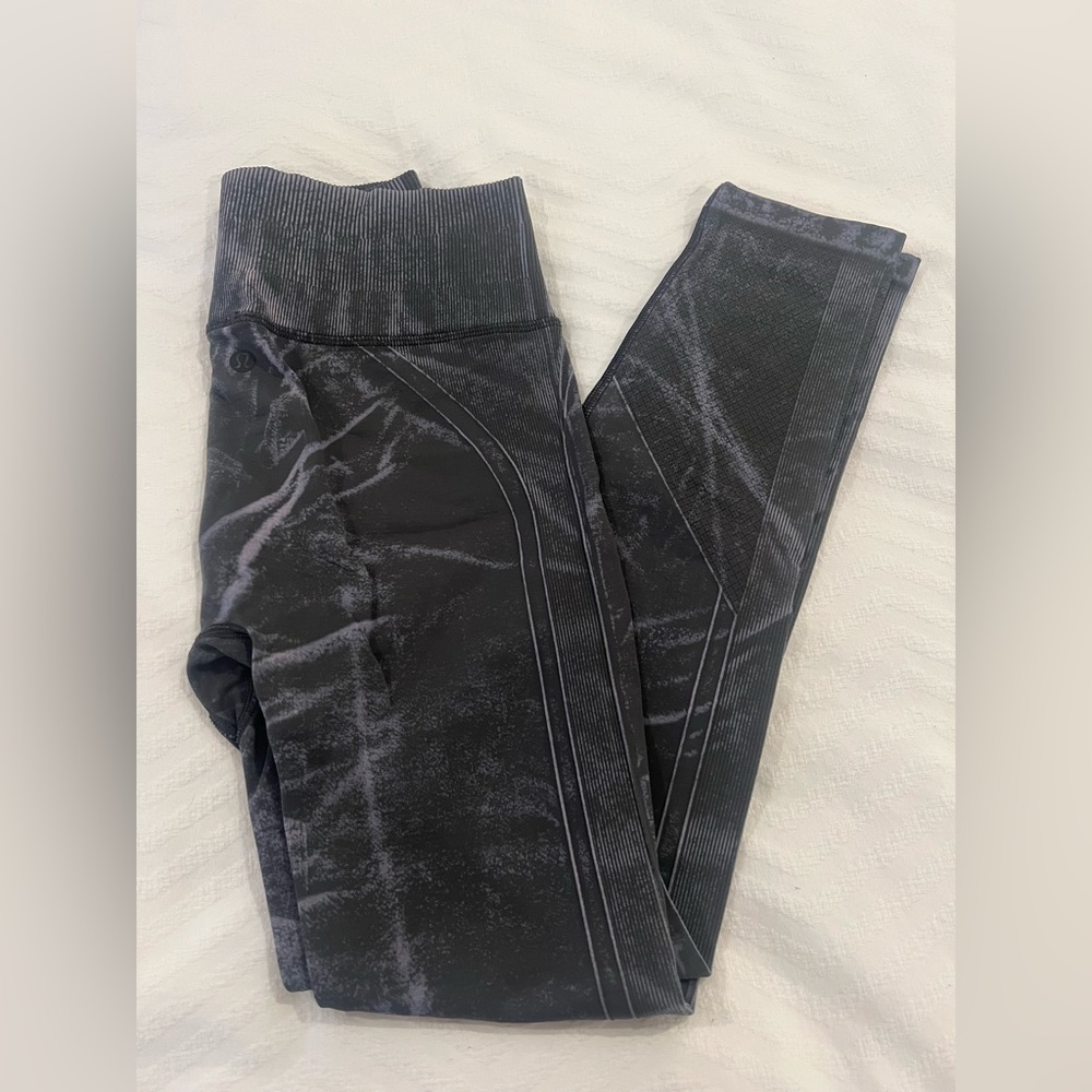 Lulu tie dye leggings